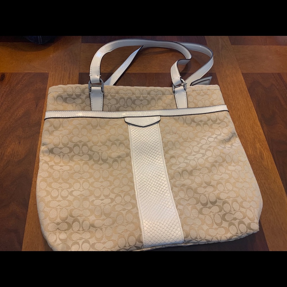 Coach Shoulder bag